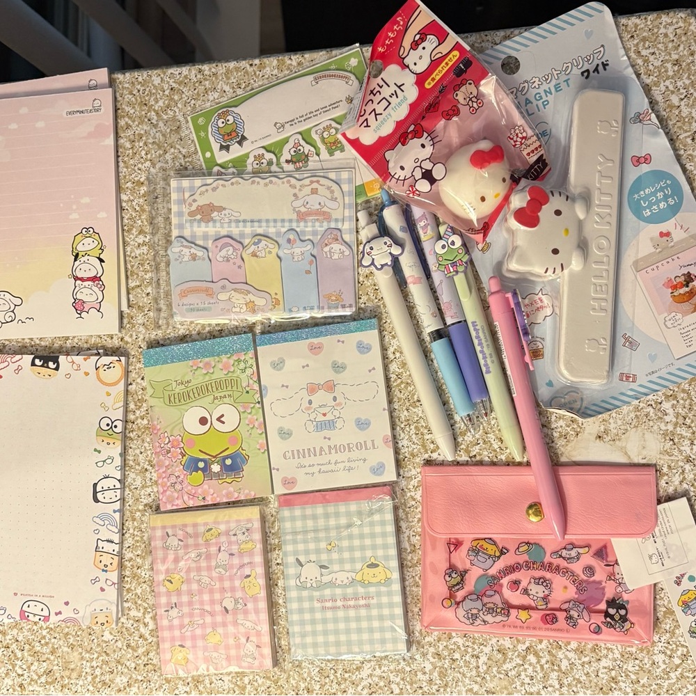 Sanrio Multicolor Stationery Set with Pink Pouch